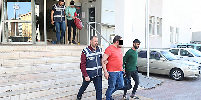 Kayseri'de aralarında firari hükümlülerin de bulunduğu 15 şüpheli yakalandı