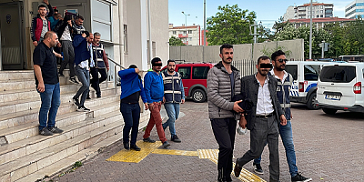Kayseri'de aranan 10'u firari hükümlü 33 kişi yakalandı