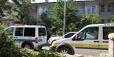 Kayseri'de balkondan eve giren kişi, husumetlisini silahla yaraladı