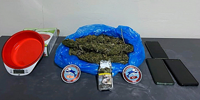 Kayseri'de bir araçta 420 gram esrar ele geçirildi