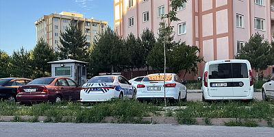 Kayseri'de bir genç arkadaşları tarafından bıçaklandı
