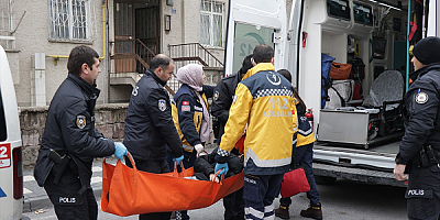 Kayseri'de bir kişi kız arkadaşı ile kardeşini darbetti