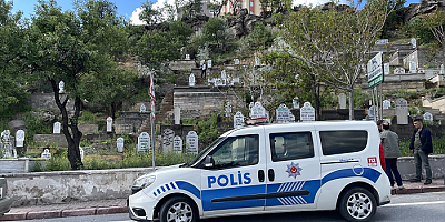 Kayseri'de bir kişi kız arkadaşını ve kendisini bıçakla yaraladı