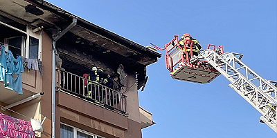 Kayseri'de bir kişi oturduğu evi ateşe verdi
