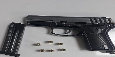 Kayseri'de bir kişi ruhsatsız tabanca ile yakalandı