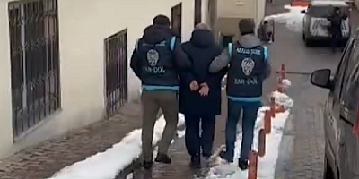 Kayseri'de 'büyü' vaadiyle vatandaşları dolandıran sahte hoca gözaltına alındı