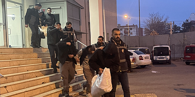 Kayseri'de çeşitli suçlardan aranan 25 kişi yakalandı