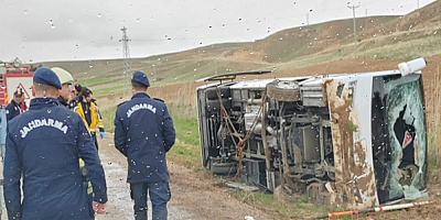 Kayseri'de cezaevi nakil aracı devrildi : 1 mahkum öldü, 12 kişi yaralandı