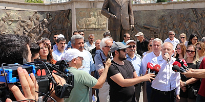 Kayseri'de CHP'li eski il başkanı genel merkezi protesto etti