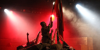 Kayseri'de 'Cumhuriyet'e Doğru' adlı tiyatro oyunu sahnelendi