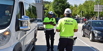 Kayseri'de denetimlerde 52 araç trafikten men edildi