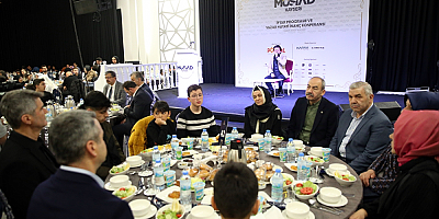 Kayseri'de depremzedeler için iftar programı düzenlendi