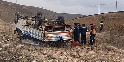 Kayseri'de devrilen kamyonetin sürücüsü öldü