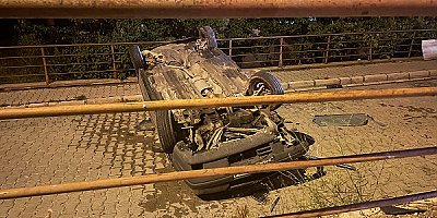 Kayseri'de devrilen otomobildeki 3 kişi yaralandı