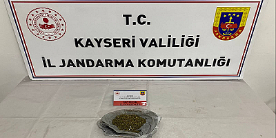 Kayseri'de Durdurulan Motosikletten Uyuşturucu Çıktı