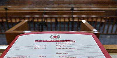 Kayseri'de eşini bıçaklayıp eşarpla boğmaya çalışan sanık yeniden yargılanacak