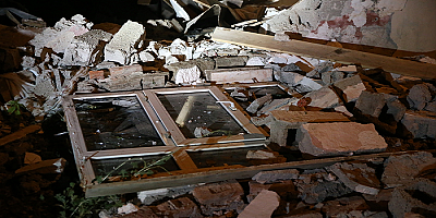 Kayseri'de evde mutfak tüpü patladı hasta ve bakıcısı yaralandı