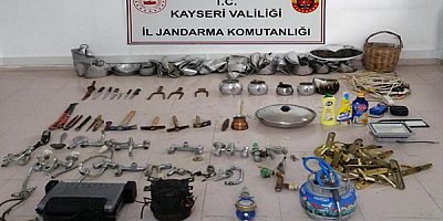 Kayseri'de evlerden hırsızlık yapan 4 şüpheli tutuklandı