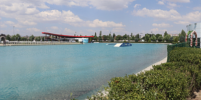 Kayseri'de gölette boğulma tehlikesi geçiren iki kardeşi güvenlik görevlisi kurtardı