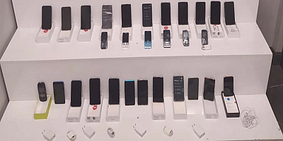 Kayseri'de gümrük kaçağı 30 cep telefonu ele geçirildi