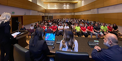 Kayseri'de ‘Harekete Geç Sınırları Zorla’ söyleşisi gerçekleştirildi