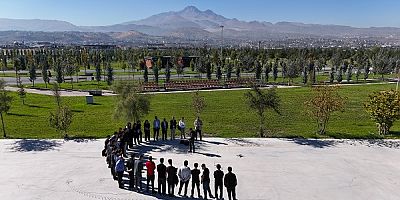 Kayseri'de Harita Tapu Kadastro Alanı Öğrencilerine Drone Teknolojileri ve CBS Eğitimi