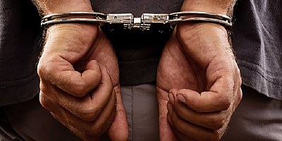 Kayseri'de içinde 61 bin avro olan kasayı çaldıkları iddiasıyla 3 kişi yakalandı