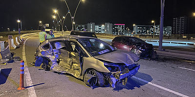 Kayseri'de iki otomobilin çarpıştığı kazada 1'i ağır 6 kişi yaralandı