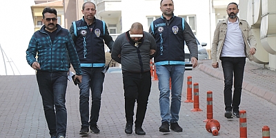 Kayseri'de iş yerinde 51 sahte plaka ele geçirildi
