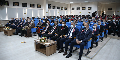 Kayseri'de İstiklal Marşı'nın Kabulü ve Mehmet Akif Ersoy'u Anma Günü etkinliği yapıldı