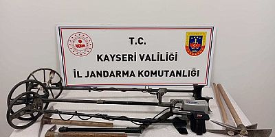 Kayseri'de izinsiz kazı yapan 4 kişi yakalandı