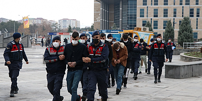 Kayseri'de kablo hırsızları kiralık araçla kaçarken yakalandı
