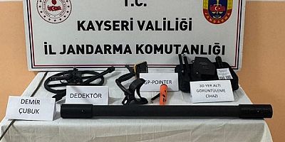 Kayseri'de kaçak kazı yapan 3 kişi suçüstü yakalandı
