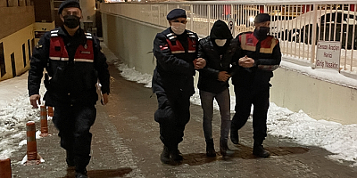 Kayseri'de kaçak sigara üretilen adreslere operasyon düzenlendi