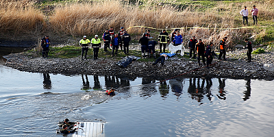 Kayseri'de köprüden ırmağa düşen araçtaki karı koca öldü
