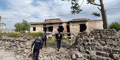 Kayseri'de metruk evlere operasyon 1 milyon 500 bin lira değerinde çalıntı eşya ele geçirildi