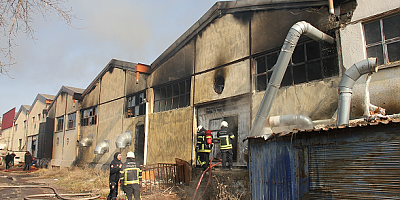 Kayseri'de mobilya fabrikasında çıkan yangın söndürüldü