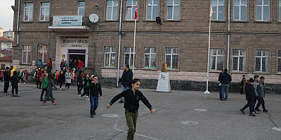 Kayseri'de öğrenciler ders başı yaptı