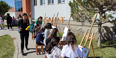 Kayseri'de öğrenciler için boyama etkinliği düzenlendi