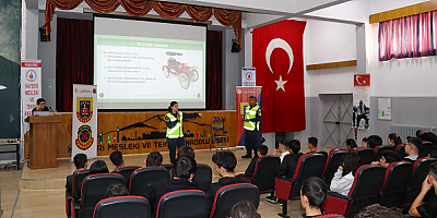 Kayseri'de öğrencilere trafik güvenliği eğitimi verildi
