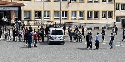 Kayseri'de ortaokul öğrencisi okul arkadaşını bıçakla yaraladı