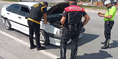 Kayseri'de oto hırsızlık polisleri denetim yaptı