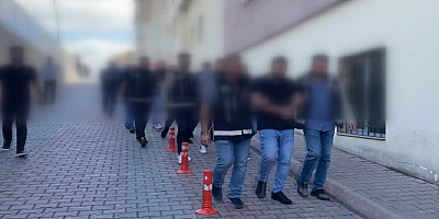 Kayseri'de otomobil dolandırıcılığı iddiasıyla 6 kişi adliyeye sevk edildi