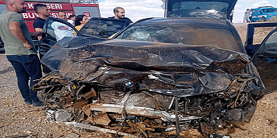 Kayseri'de otomobil ile hafif ticari aracın çarpışması sonucu 1 kişi öldü, 5 kişi yaralandı