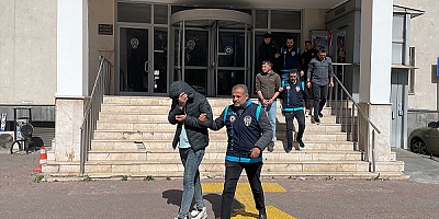 Kayseri'de oyun konsolu satma bahanesiyle vatandaşları dolandıran 3 şüpheli yakalandı