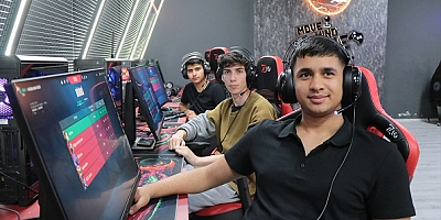 Kayseri'de oyun tutkunu gençler e-spor ile dünyaya açılıyor