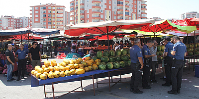 Kayseri'de pazar yerinde biri çocuk 2 kişi silahla yaralandı