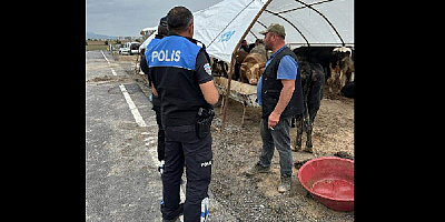 Kayseri'de polis ekipleri kurban satış ve kesim yerlerinde bilgilendirme yaptı