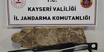 Kayseri'de Roma dönemine ait mezar steli ele geçirildi