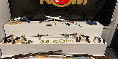 Kayseri'de ruhsatsız silah bulunduran 3 şüpheli yakalandı